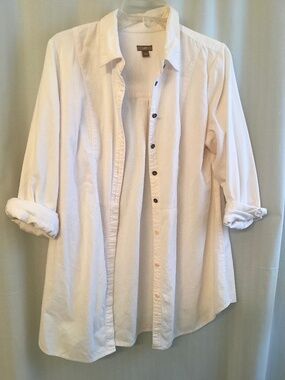 J. JILL…. Fine Wale Corduroy Shirt, Inset Panels on Front, size lg.